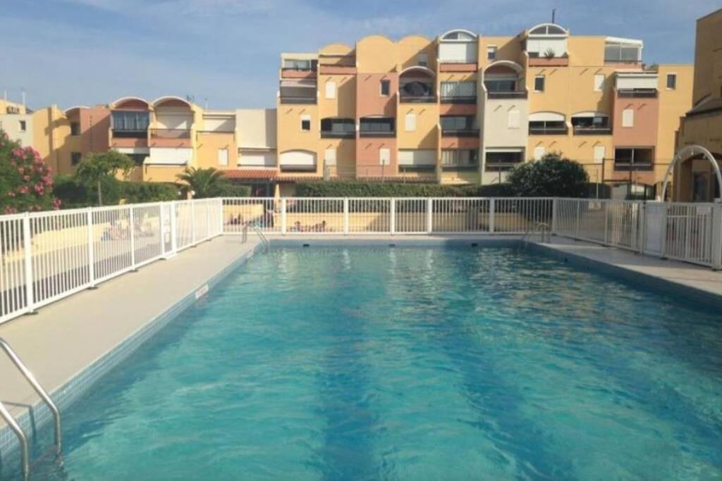 Apartment Terrasse Sur Le Port, Piscine, Tennis Gruissan
